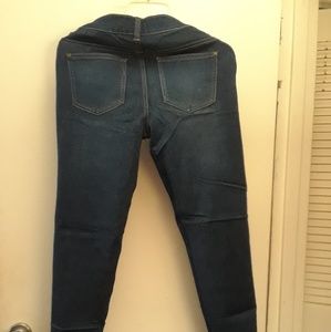 Size 11 Stretch Jeans NWOT
